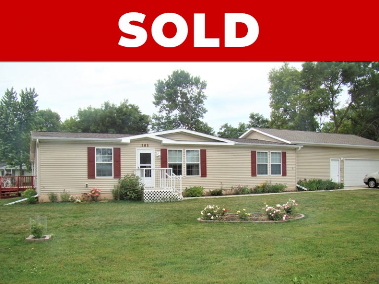 505 Des Moines Street, Emmetsburg, Iowa Johnson Realty