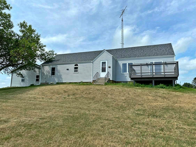 Johnson Realty Emmetsburg Area Land and Acreage