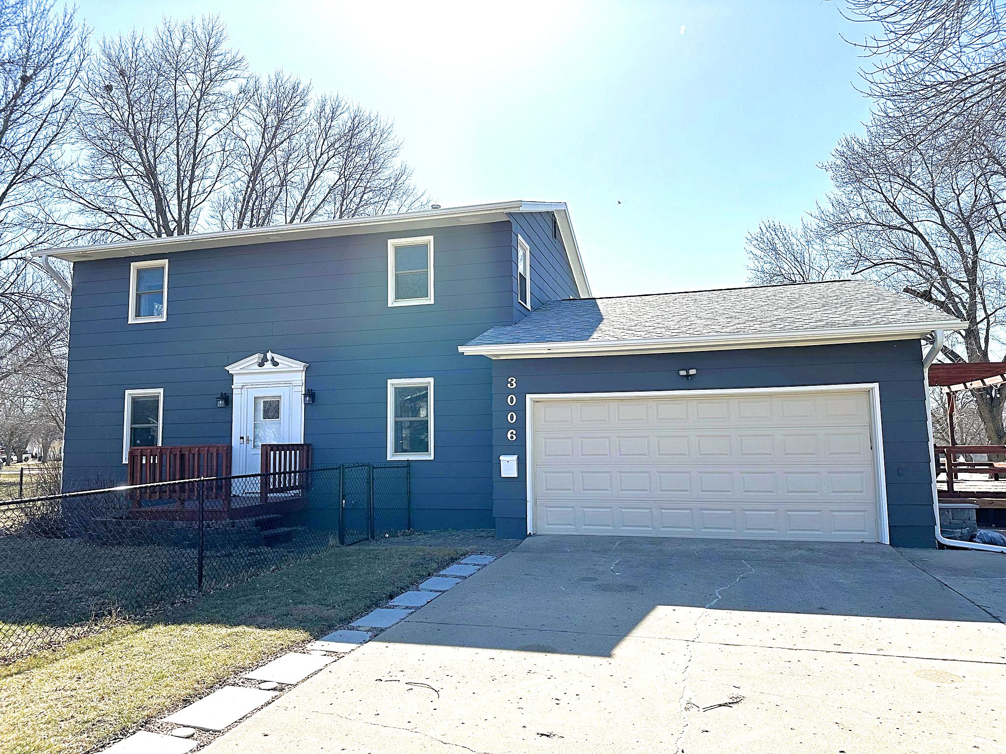 3006 6th Street, Emmetsburg, Iowa Johnson Realty